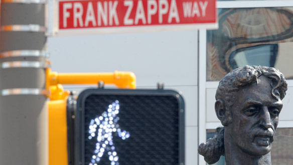 Zappa Bust